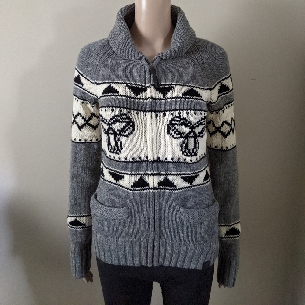 Aritzia TNA lambswool cardigan sweater, women's small